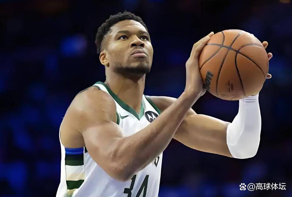 雄鹿球员公开质疑裁判判罚尺度，引争议，建设一般最大相关.